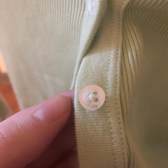 Green Paige sweater from Brandy Melville - Picture 4 of 4